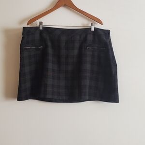 GAP plaid skirt